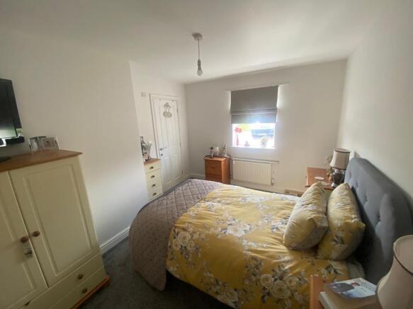 2 bed Town House for sale Image 9