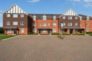 2, 2 Beech House, Gatehouse Close, Ashford TW15 1HZ