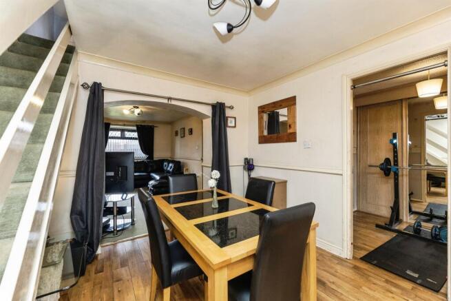 3 bed Semi-Detached Bungalow for sale Image 6