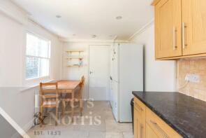 17, Calverley Grove, London N19 3LQ