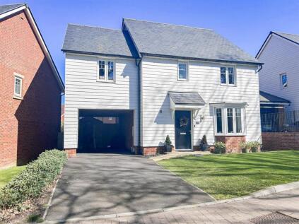 Luffield Drive, Bexhill-On-Sea, TN39 4GD