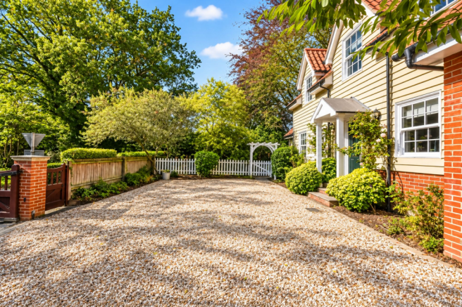 Cherry Garden Lane, Danbury photo 2