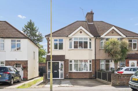 Southfield Avenue, Watford, WD24