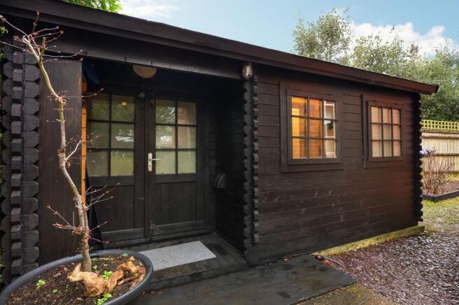 Cabin / Office