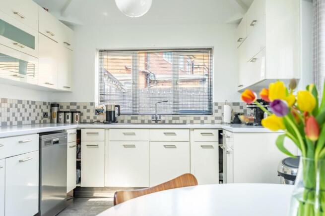 3 bed Semi-Detached for sale Image 7