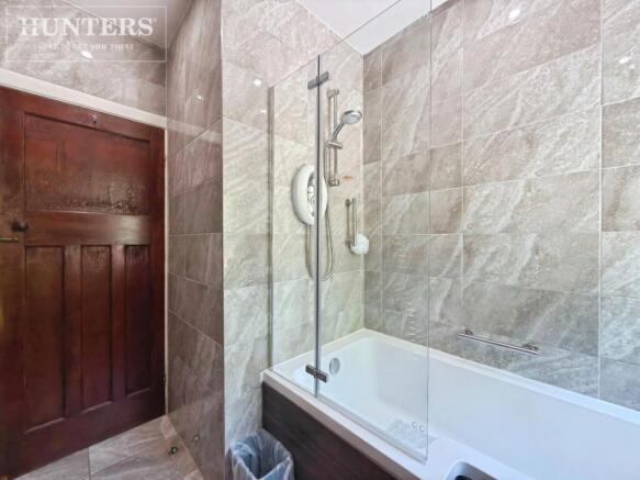 2 bed Detached Bungalow for sale Image 8