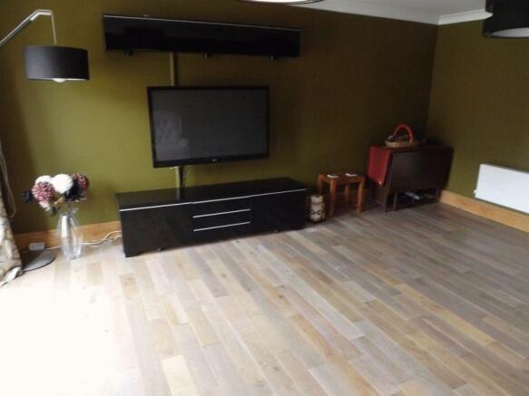 Lounge 2