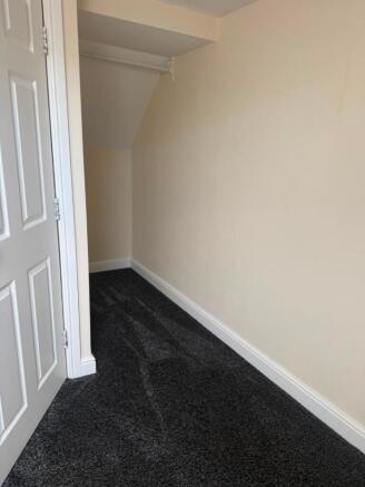 2 bed Flat to rent Image 4