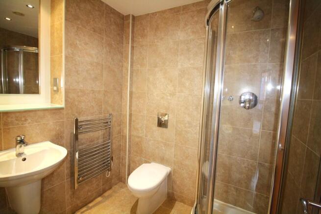 2 bed Apartment to rent Image 7