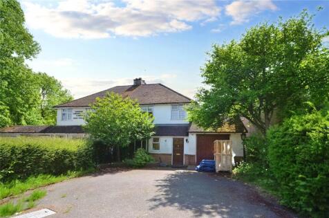South Avenue, Farnham, Surrey, GU9