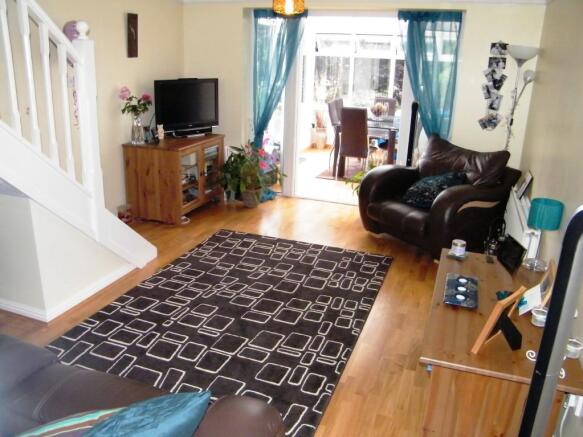LOUNGE 2