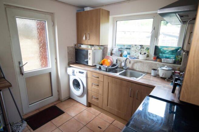 3 bed Semi-Detached for sale Image 5