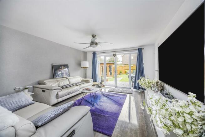 23 Nightingale Close, Rowlands Castle-PorticoMarke