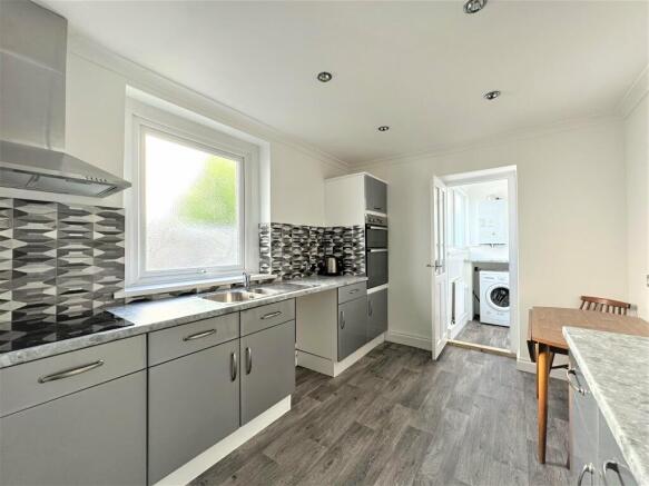 Kitchen (1)
