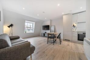 Flat 12, Beechers Court, High Street, Beckenham BR3 1AG