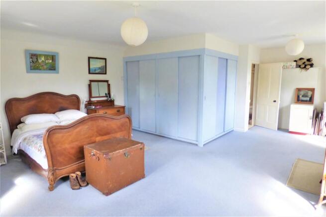 Principal bedroom.JPG