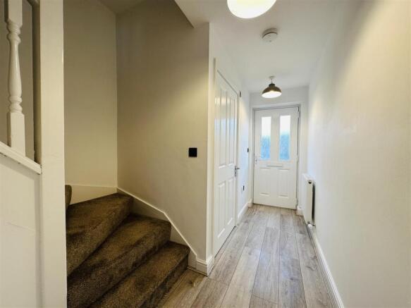 3 bed Semi-Detached for sale Image 4