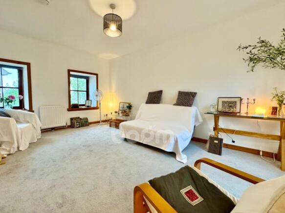 Avenue Square, Stewarton lounge pic