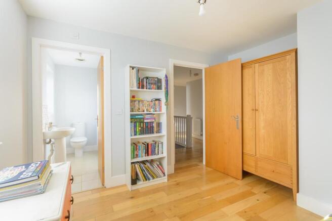 EVIRDTNARRUCKCALB20 - Bedroom I.jpg