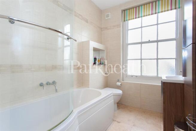 109b Malden Road - Bathroom (2).jpg