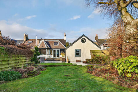102 Main Road, Fenwick, KA3 6DY