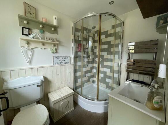 Shower room.jpg