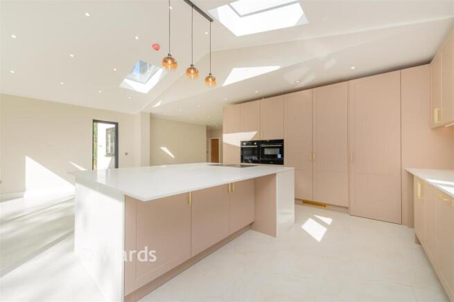 Valley Road, Fawkham, Longfield, Kent photo 2
