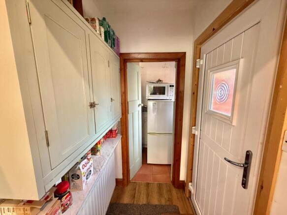 3 bed Semi-Detached for sale Image 7