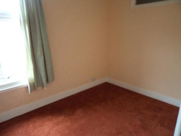 47VictoriaRoadBedroom2