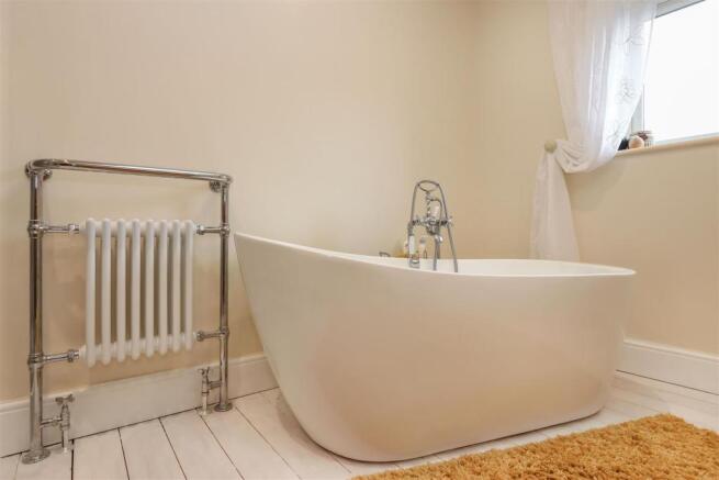 Bathtub.jpg