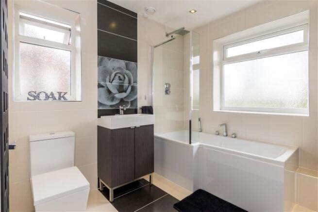 BATHROOM WC