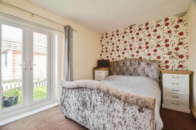 3 bed Semi-Detached for sale Image 7