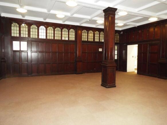 Communal Entrance Lo