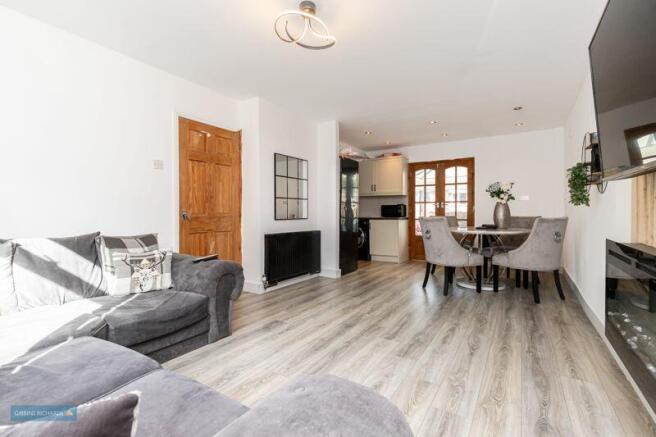 Sitting/Dining Room