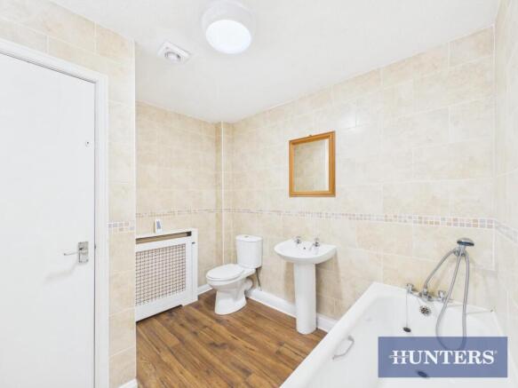 2 bed Apartment for sale Image 8
