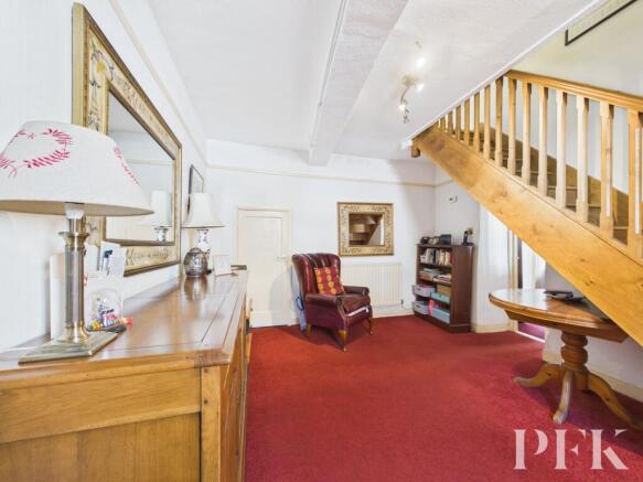 Entrance/Reception Room