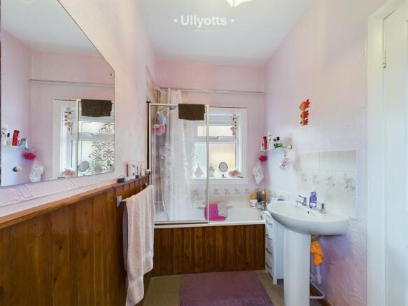 4 bed Semi-Detached for sale Image 11