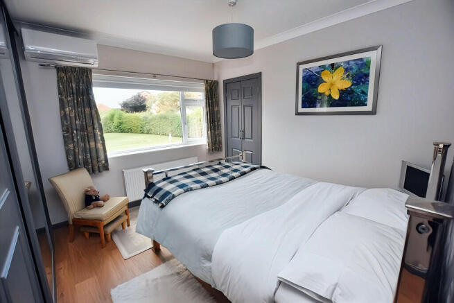Bedroom 1b