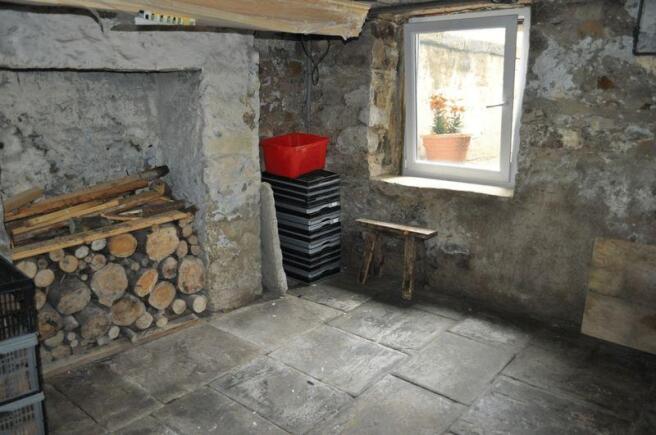 Photo 19