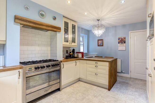 BREAKFAST KITCHEN
