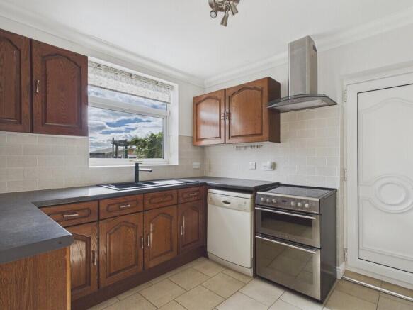 3 bed Semi-Detached for sale Image 7