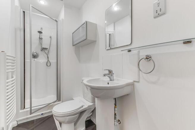 2 bed Flat for sale Image 11