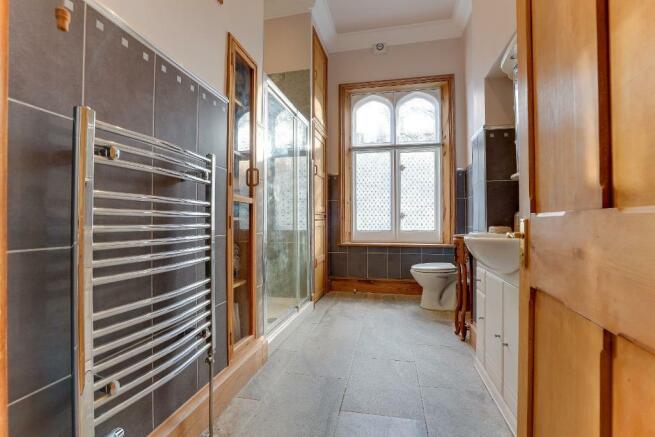 Family shower room with useful storage