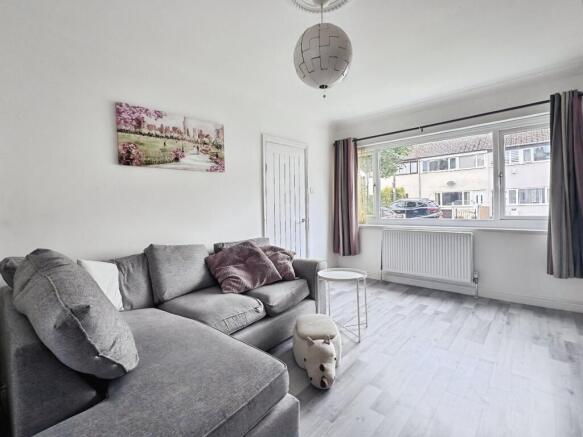 3 bed Town House for sale Image 5