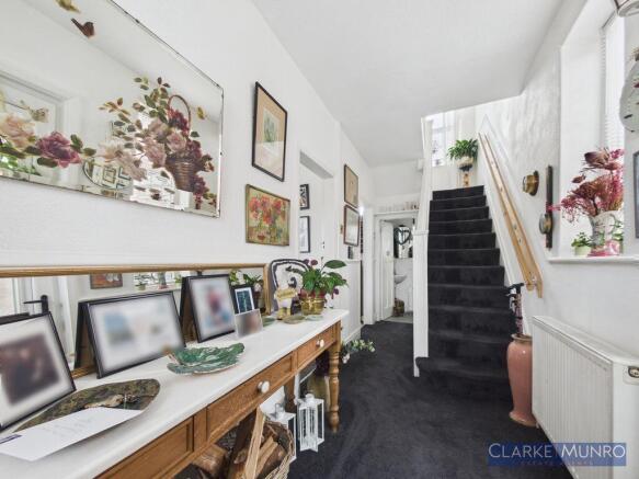 3 bed Semi-Detached for sale Image 8