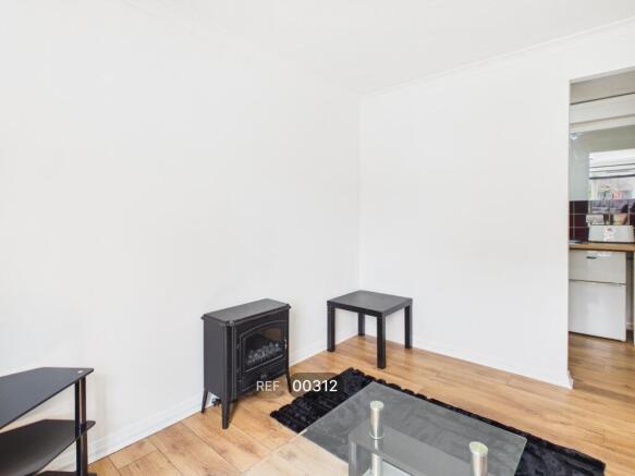 1 bed Apartment to rent Image 6