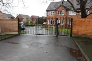 2, 58 Greenacre, Outwood Road, Heald Green, Cheadle SK8 3LZ