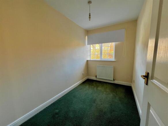Bedroom i.jpg