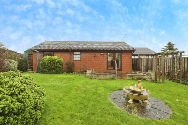 2 bed Bungalow for sale Image 11