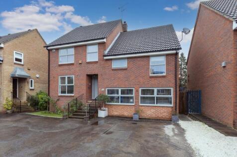 Horseguards Drive, Berkshire, Maidenhead, SL6